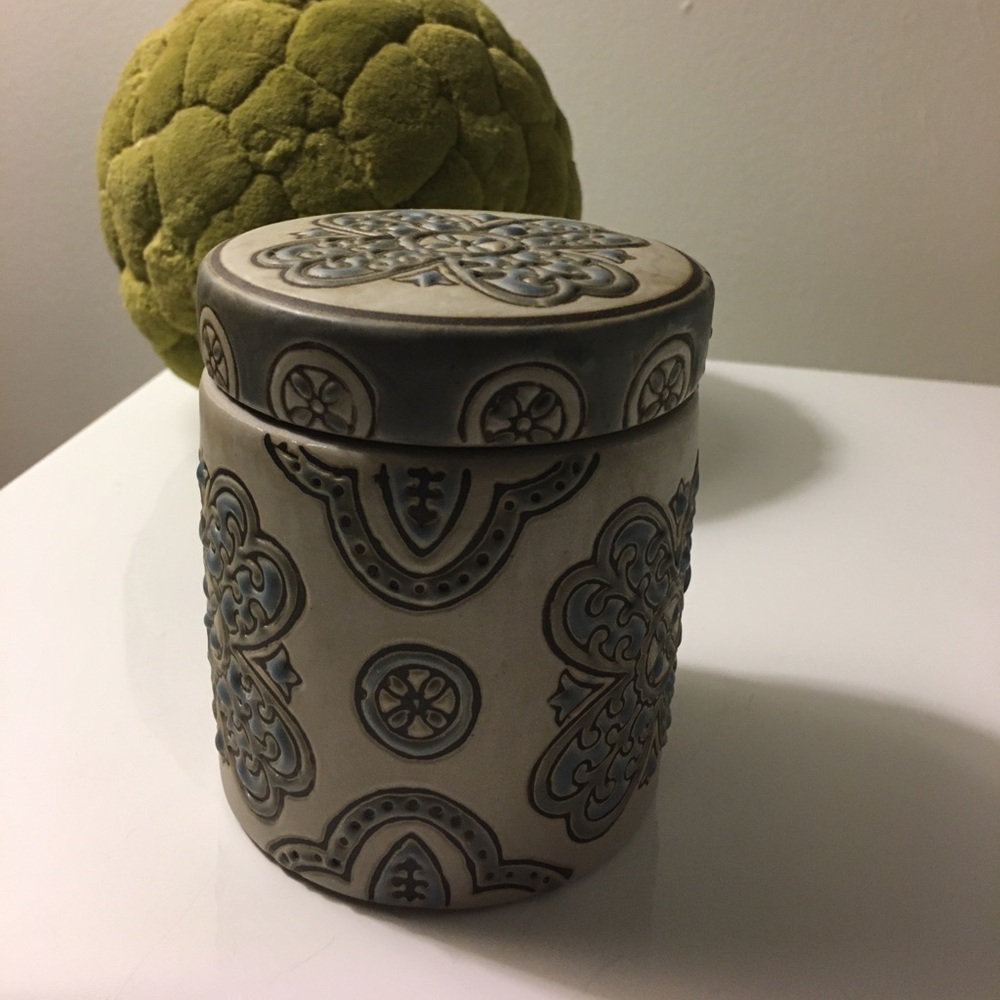 Pottery Barn Ceramic Home Accent